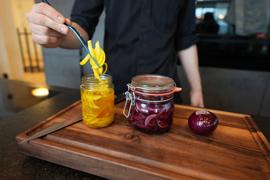 Eingelegte rote Zwiebeln (Pickled Onions)