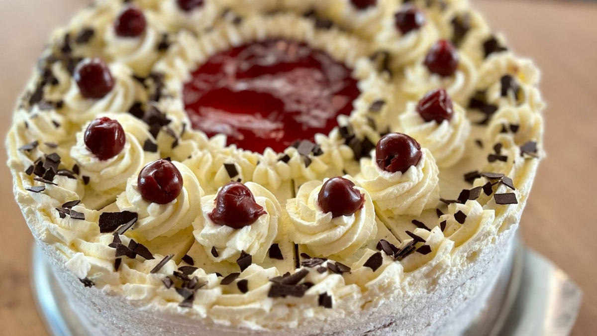Süss Omas Schwarzwälder Kirsch Torte