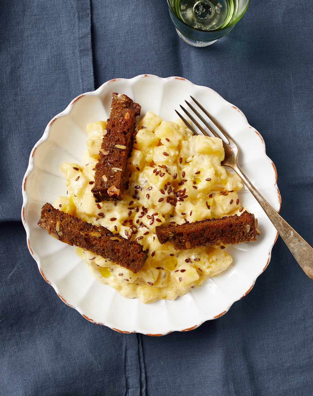 Domis Mühlviertler Leinölkartoffeln & knuspriges Brot