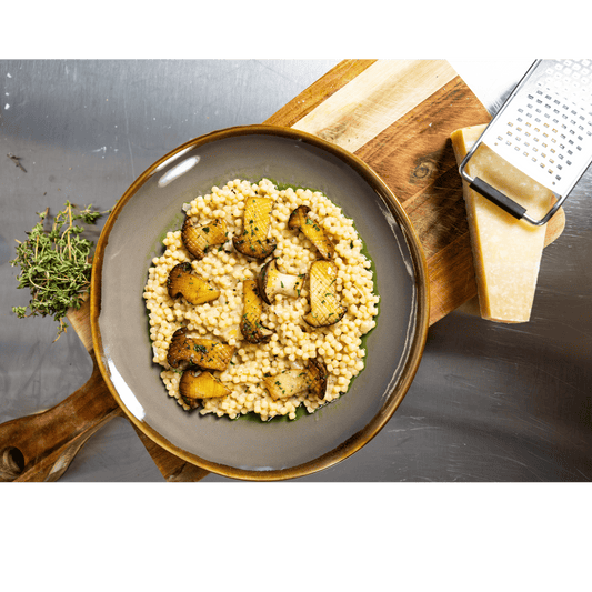 Fregola Sarda „Risotto“ mit gebratenen Kräuterseitlingen