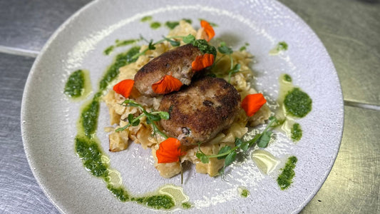 Kalbsbutterschnitzerl mit Selleriestampf & Gremolata