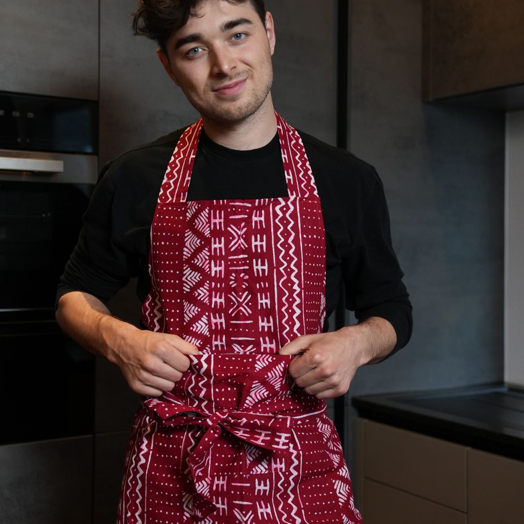 Schürze mit ♡ – Ein Stück Liebe für deine Küche und die Welt – Dominik Süss